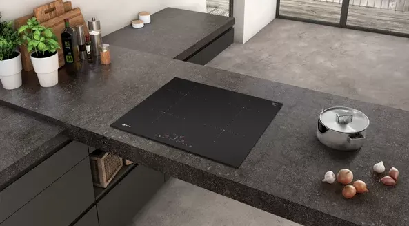 Детальное фото товара: NEFF T46FD53X2 индукционная поверхность