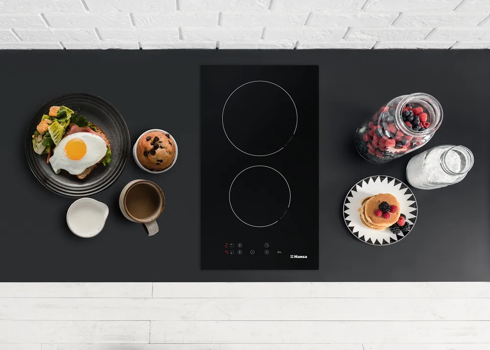 Детальное фото товара: Hansa BHC36106 стеклокерамическая поверхность