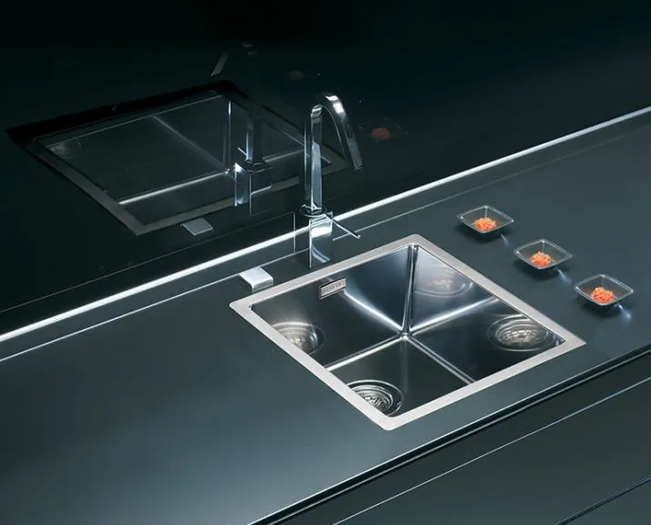 Детальное фото товара: ALVEUS QUADRIX 30 BRS-90, мойка, нержавеющая сталь брашированная (в комплекте с сифоном 1130550)