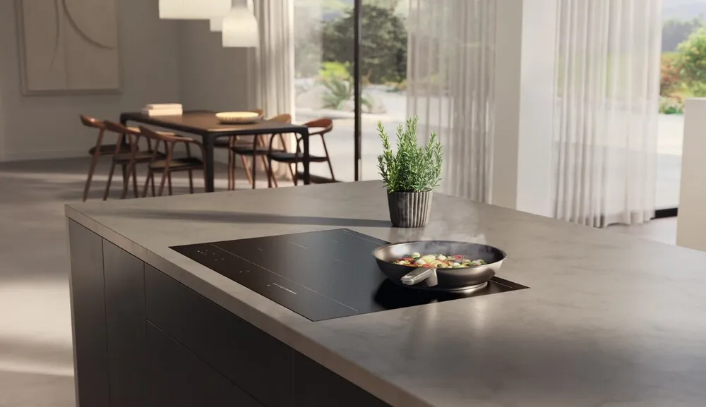 Детальное фото товара: Miele KM 7576 FL 125 Gala Edition индукционная поверхность