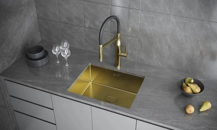 Детальное фото товара: KUCHENSTERN KERN-E, смеситель, золото