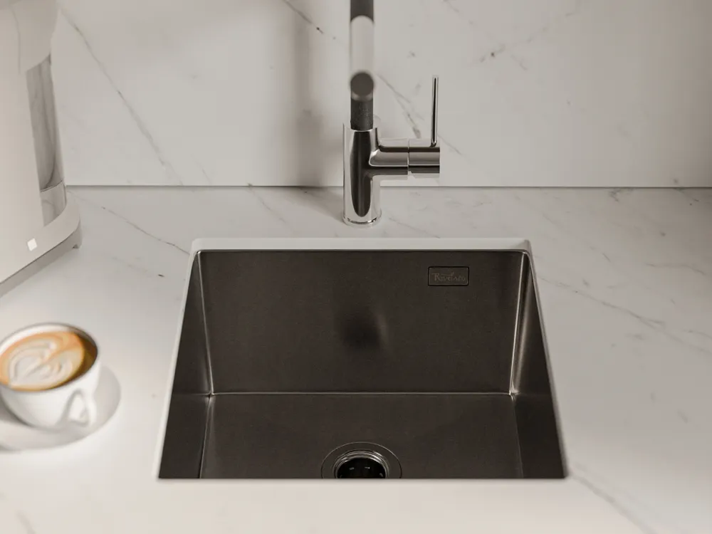 Детальное фото товара: Rivelato RINOX 4444 UN PVD black, мойка, нержавеющая сталь, черный