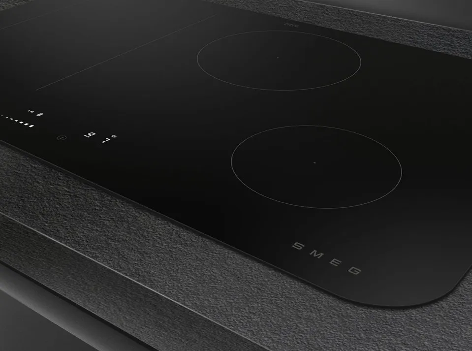 Детальное фото товара: Smeg SISL7844 индукционная поверхность