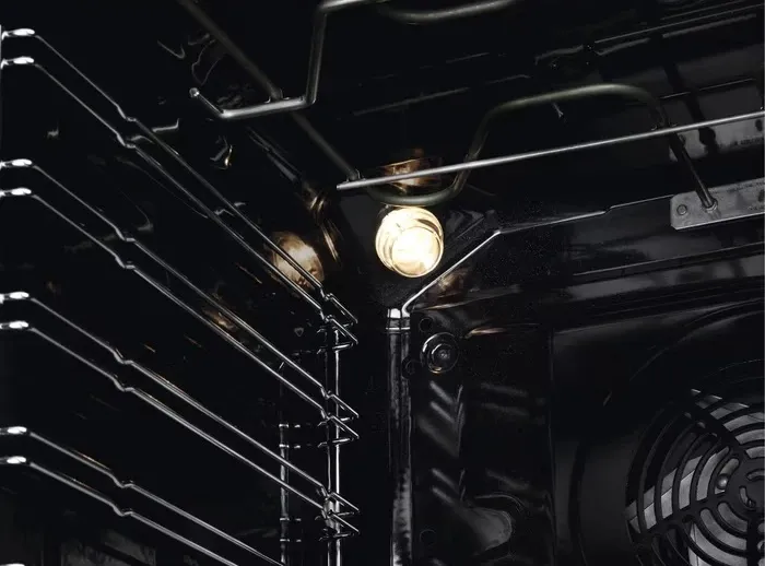 Детальное фото товара: Electrolux EOC5E70X