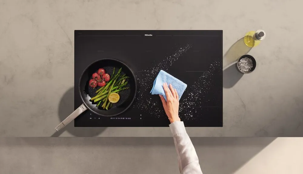 Детальное фото товара: Miele KM 7576 FL 125 Gala Edition индукционная поверхность