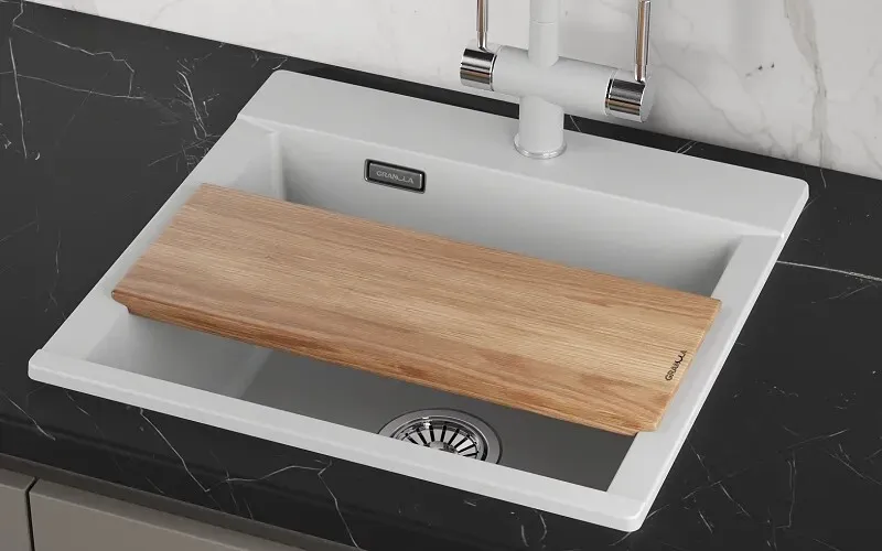 Детальное фото товара: GRANULA Доска разделочная 485х200 ясень