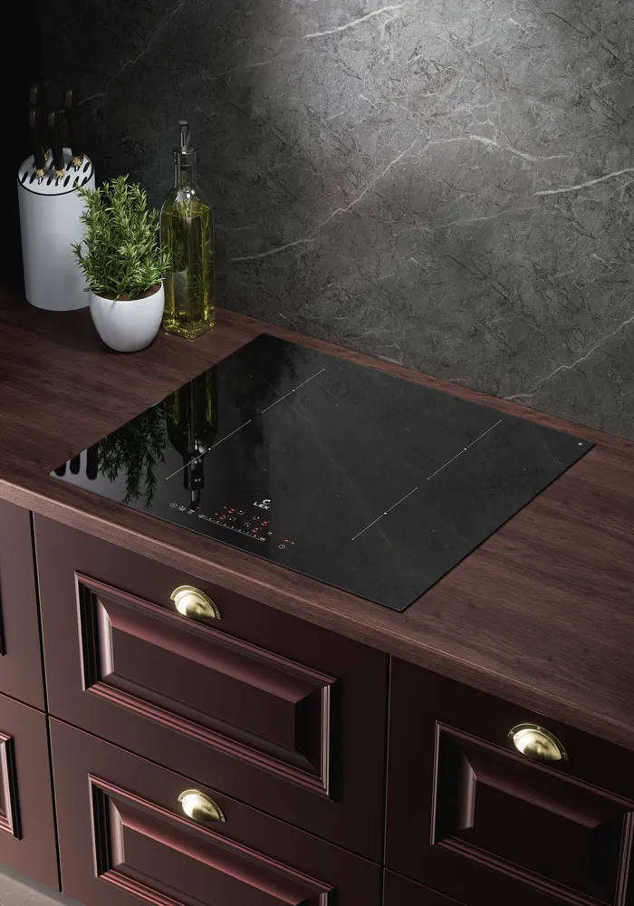 Детальное фото товара: LEX EVI 640A I BL индукционная поверхность
