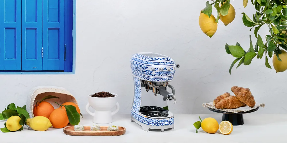 Детальное фото товара: Smeg ECF02DGBEU