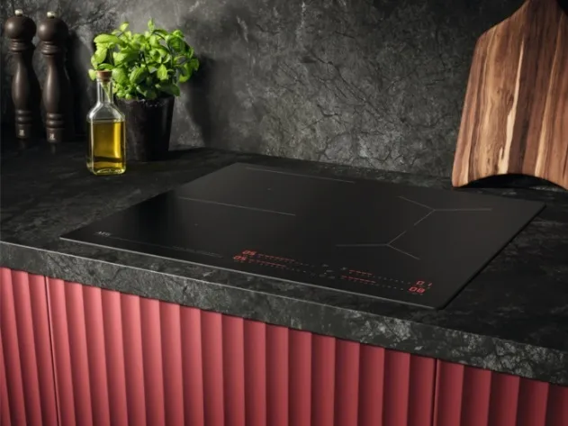 Детальное фото товара: AEG TI64IB10IZ индукционная поверхность