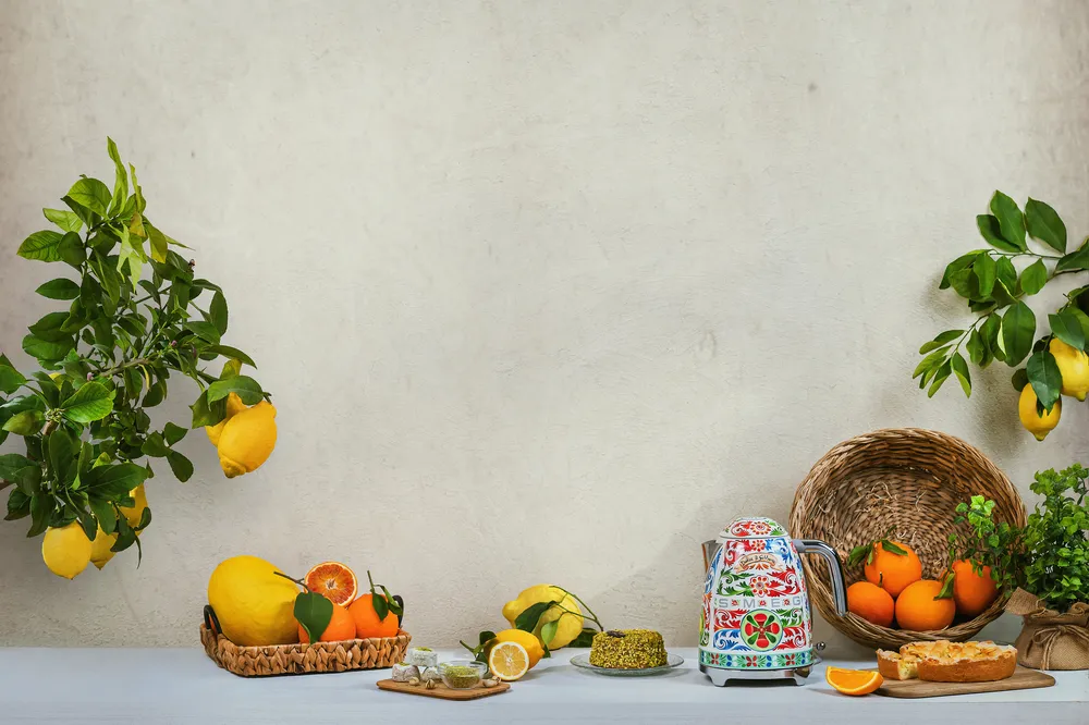 Детальное фото товара: Smeg KLF03DGEU электрический чайник