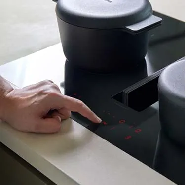 Детальное фото товара: ELICA NIKOLATESLA FIT BL/A/72 индукционная поверхность