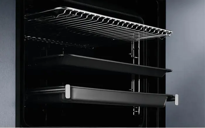 Детальное фото товара: Electrolux EOF6P76BX