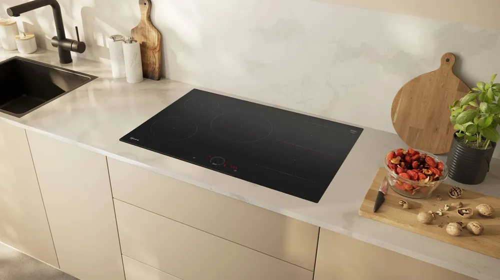 Детальное фото товара: NEFF T58FHW1L0 индукционная поверхность