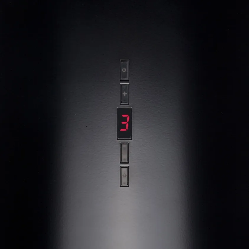 Детальное фото товара: Konigin Fury Black 31