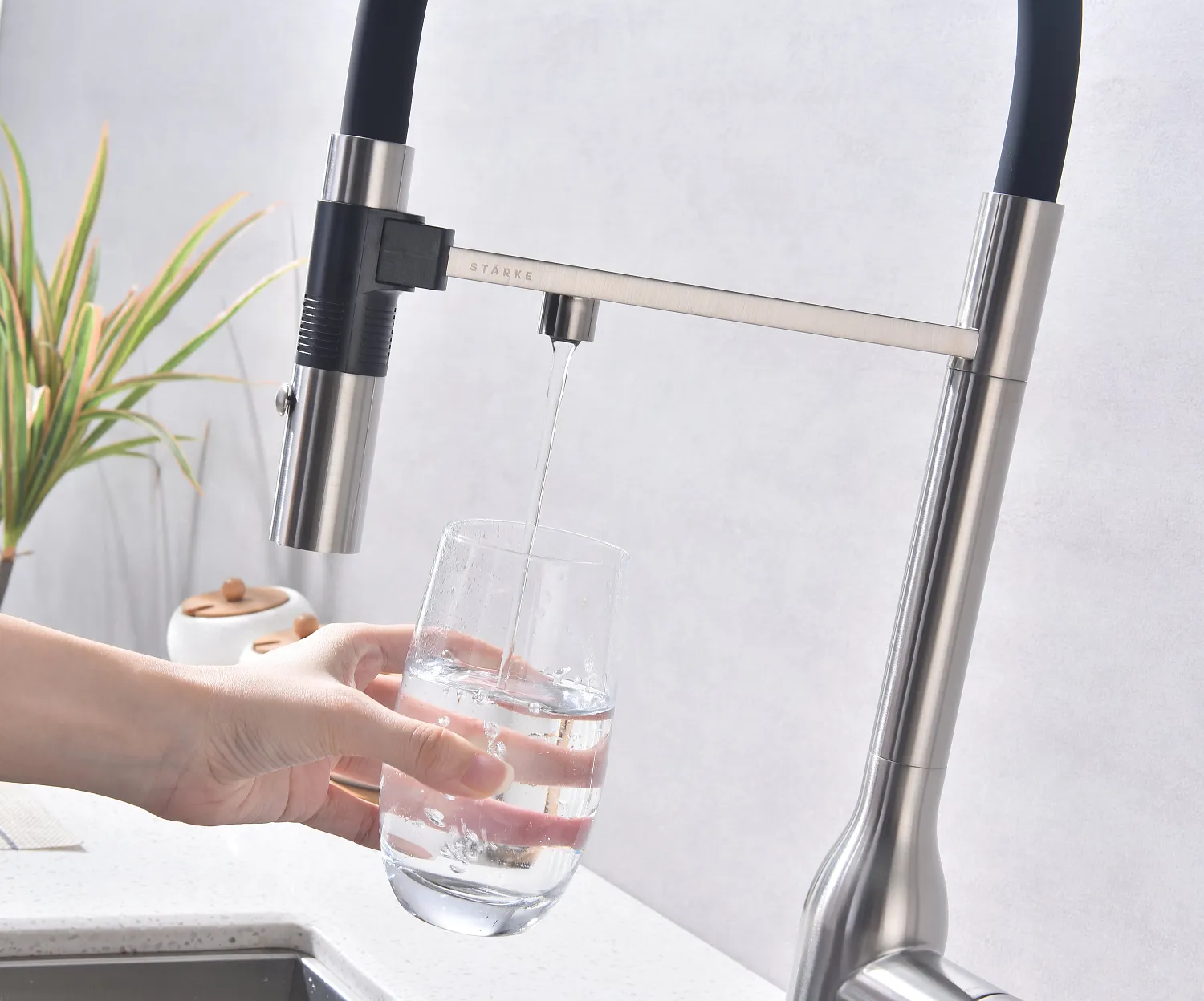 Paulmark Magneto One, смеситель, брашированная сталь