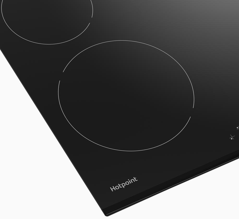 Hotpoint HR 6T2 B Детальное фото товара: Hotpoint HR 6T2 B стеклокерамическая поверхность