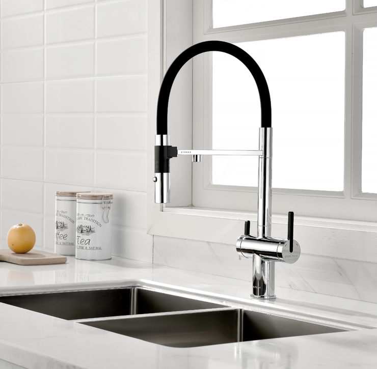 Paulmark GRAVITY, смеситель, хром, черный шланг Детальное фото товара: Paulmark GRAVITY, смеситель, хром, черный шланг