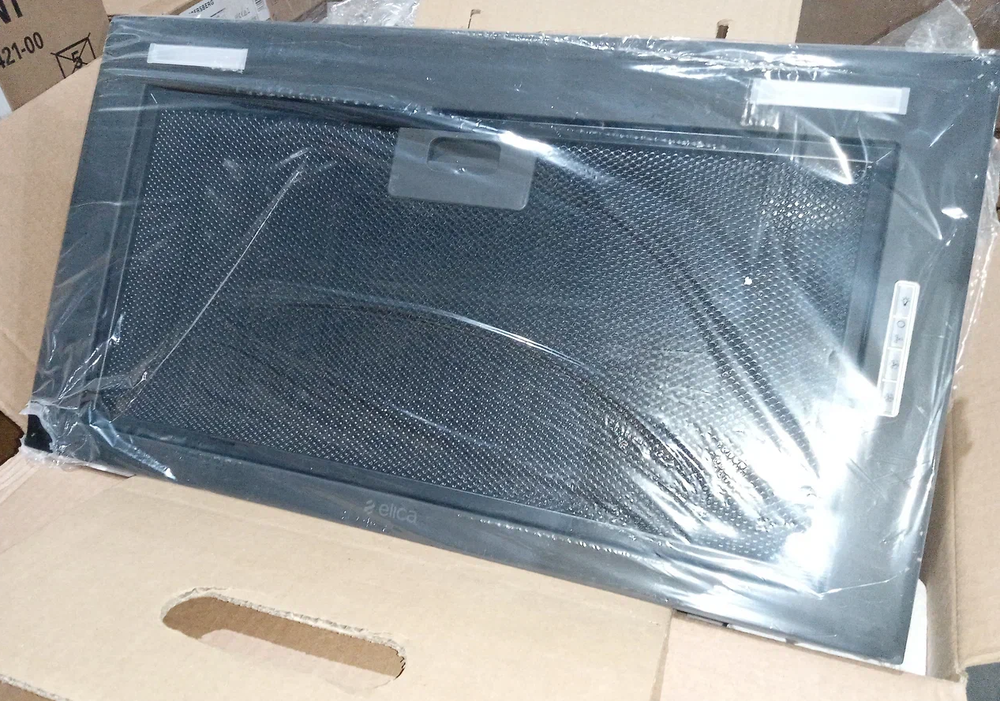 Детальное фото товара: Уценка №2 ELICA FOLD BL MAT/A/52