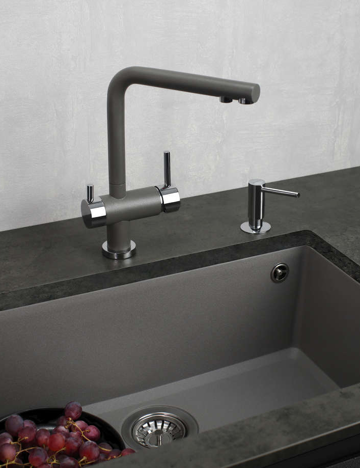 Omoikiri ОМ-02-AB022, дозатор для моющего средства, античная латунь Детальное фото товара: Omoikiri ОМ-02-AB022, дозатор для моющего средства, античная латунь