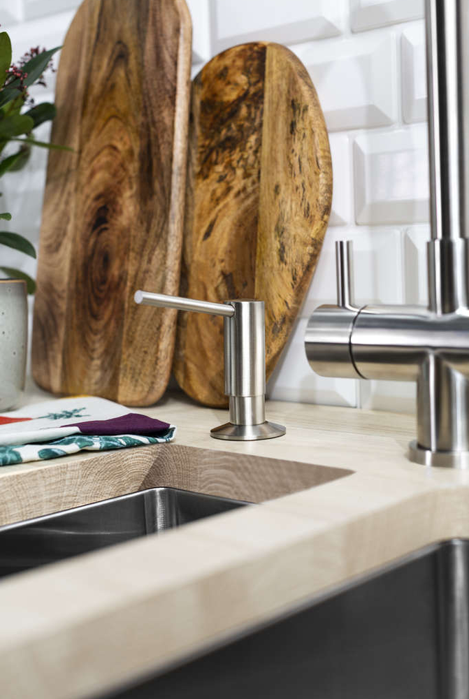 Omoikiri ОМ-02-AB022, дозатор для моющего средства, античная латунь Детальное фото товара: Omoikiri ОМ-02-AB022, дозатор для моющего средства, античная латунь