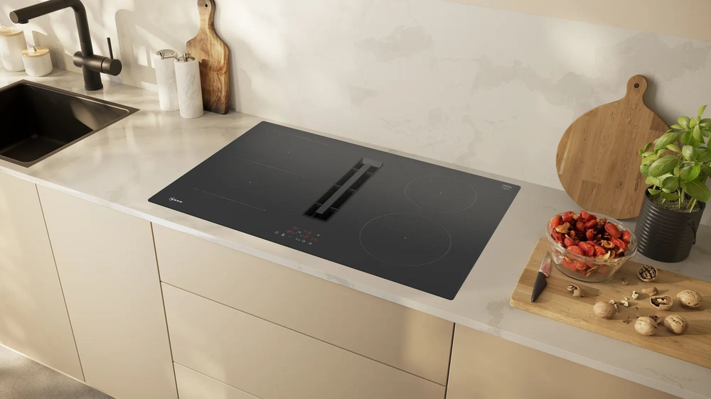 Детальное фото товара: NEFF V58NBS1L0 индукционная поверхность