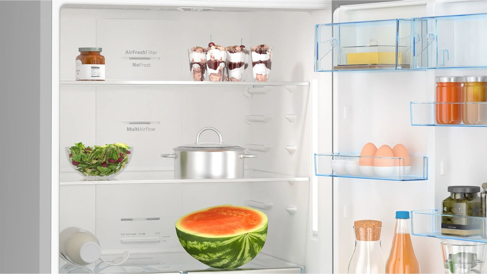 Детальное фото товара: Bosch KGN76CI30U