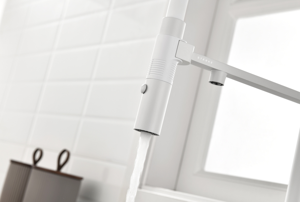 Paulmark GRAVITY, смеситель, белый, белый шланг Детальное фото товара: Paulmark GRAVITY, смеситель, белый, белый шланг