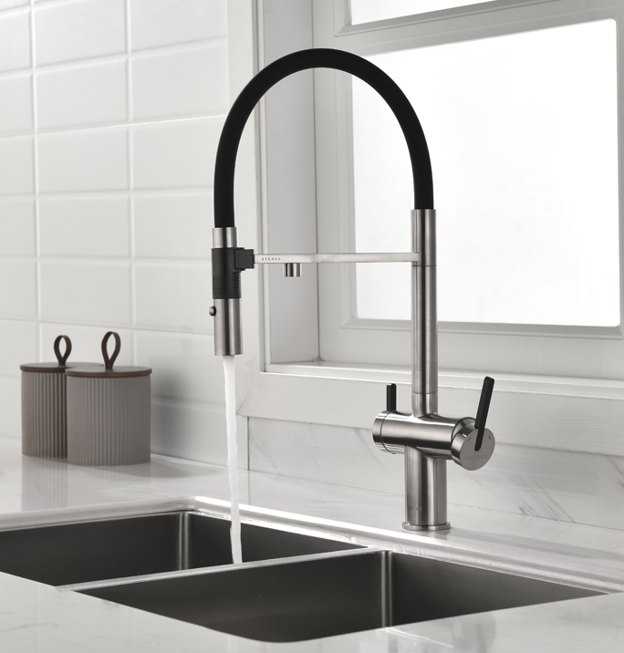 Paulmark GRAVITY, смеситель, никель, черный шланг Детальное фото товара: Paulmark GRAVITY, смеситель, никель, черный шланг