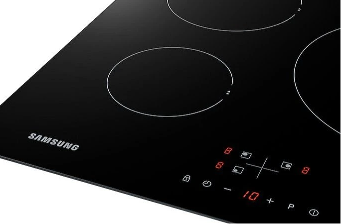 Детальное фото товара: Samsung NZ63F3NM1AB индукционная поверхность