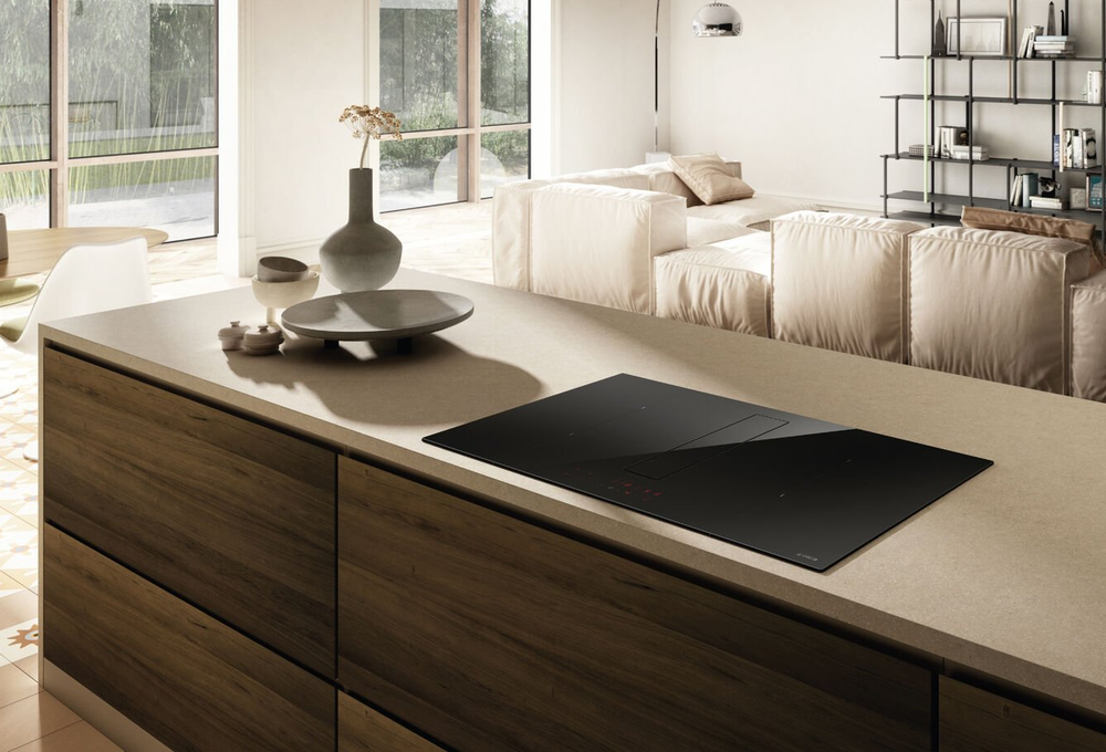 Детальное фото товара: ELICA NIKOLATESLA FIT XL BL/A/83 индукционная поверхность