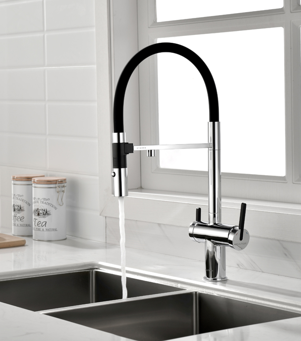 Paulmark GRAVITY, смеситель, хром, черный шланг Детальное фото товара: Paulmark GRAVITY, смеситель, хром, черный шланг