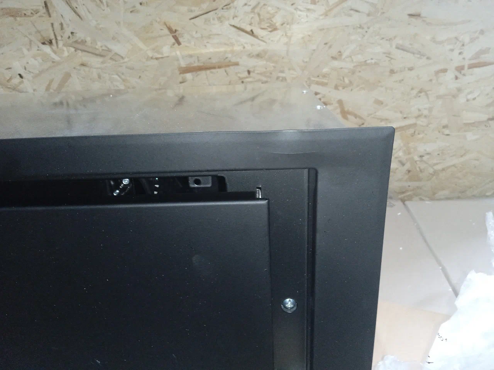 Детальное фото товара: Уценка ELICA LANE SENSOR BL MAT/A/52