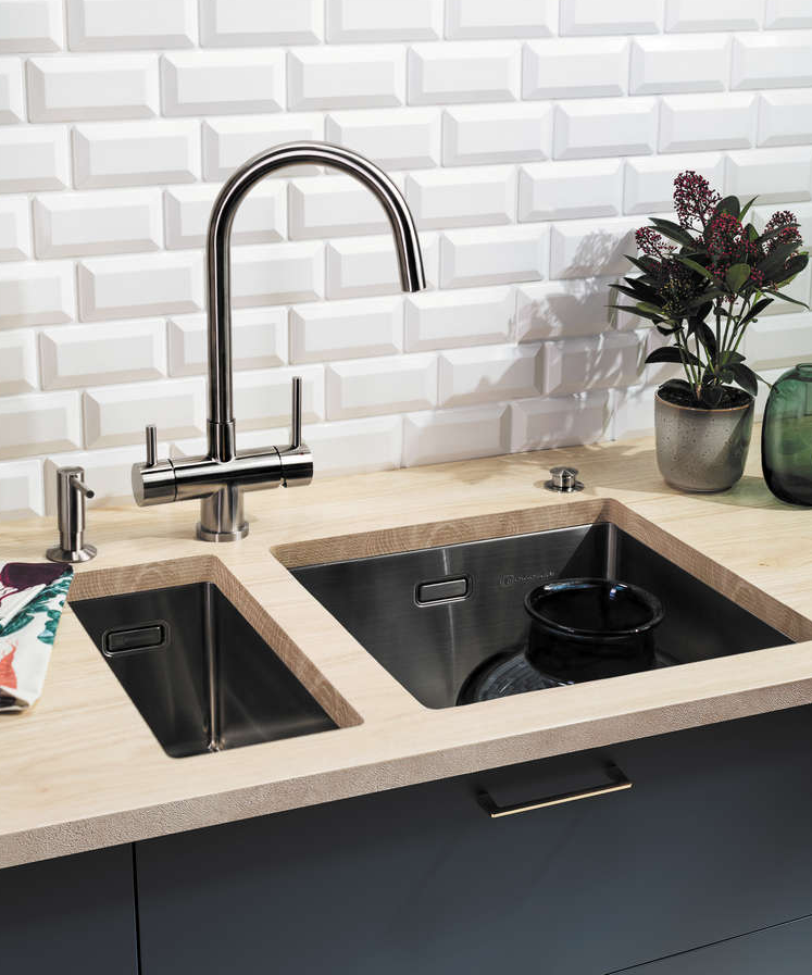 Omoikiri Akita, смеситель, нержавеющая сталь Детальное фото товара: Omoikiri Akita, смеситель, нержавеющая сталь