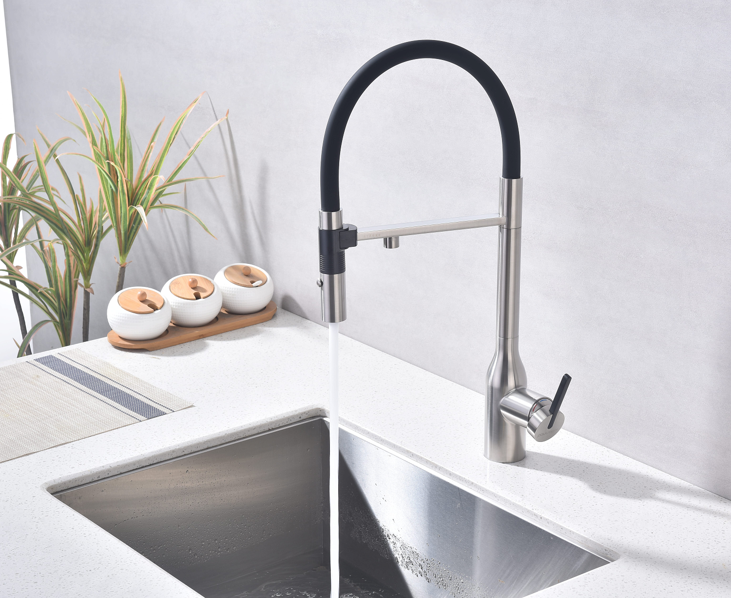 Paulmark Magneto One, смеситель, брашированная сталь