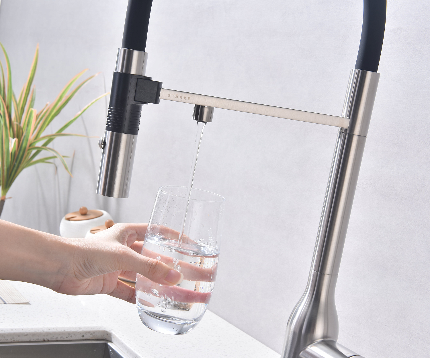 Paulmark Magneto One, смеситель, брашированная сталь